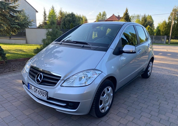 Mercedes-Benz Klasa A cena 22600 przebieg: 106900, rok produkcji 2011 z Krapkowice małe 211